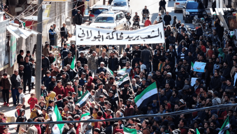 شهر من الاحتجاجات.. مظاهرات في ريفي إدلب وحلب تطالب بمحاكمة الجولاني