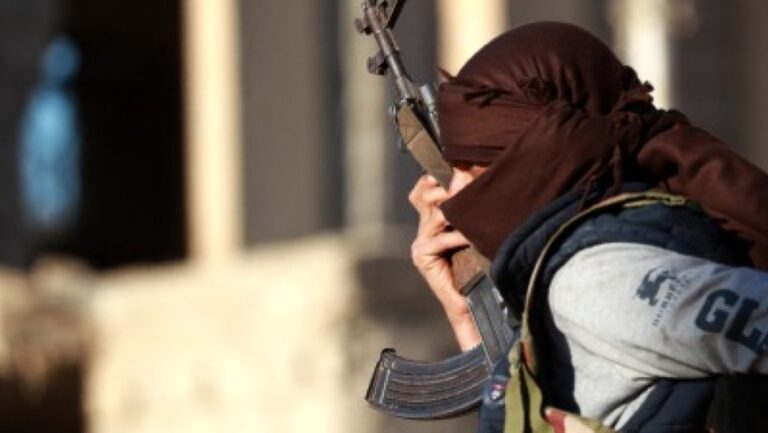 قتلى وجرحى باقتتال عشائري في جرابلس شرقي حلب