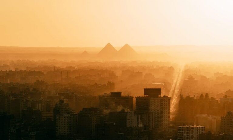 مفاوضات اللحظات الأخيرة في مصر وبيرنز ينتقل إلى إسرائيل
