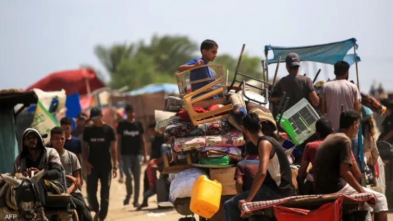 الجيش الإسرائيلي يأمر بإخلاء معظم أحياء خان يونس