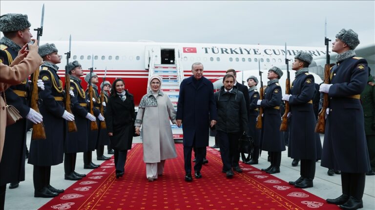 أردوغان يصل قازان للمشاركة في قمة بريكس