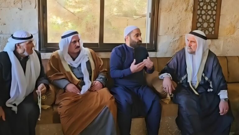 بعد تجاهل النظام له.. إطلاق سراح ضابط محتجز في السويداء بوساطة أهلية
