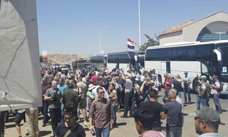 سورية غير آمنة والعائدون يواجهون القمع والاضطهاد