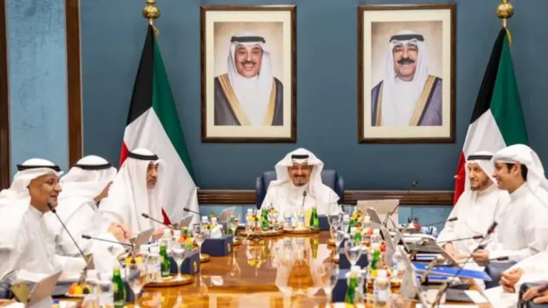 مجلس الوزراء الكويتي يعتمد محضر اللجنة العليا للجنسية
