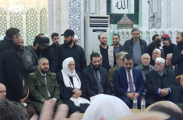 ماذا قال أحمد الشرع خلال مشاركته في عزاء الشيخ سارية الرفاعي؟