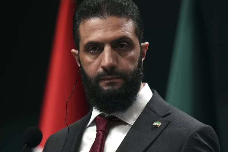 الشرع خطة ترمب بشأن غزة جريمة كبيرة وأعتقد أنها لن تنجح