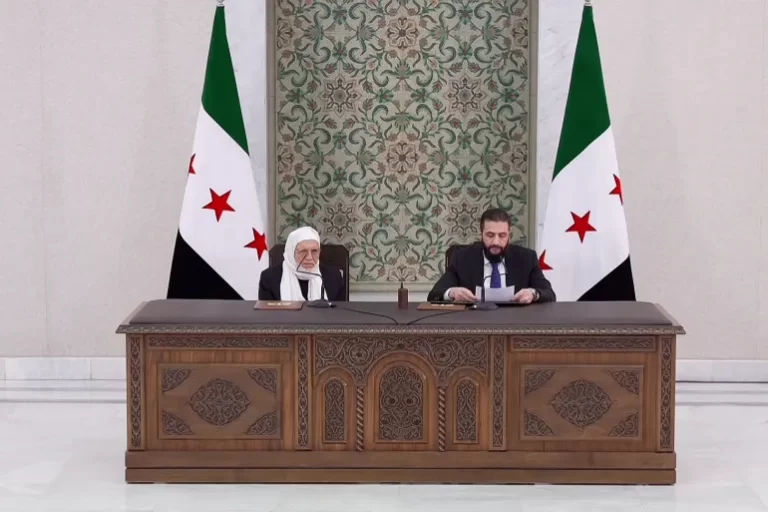 الشرع يعيّن الشيخ أسامة الرفاعي مفتيا عاما لسوريا