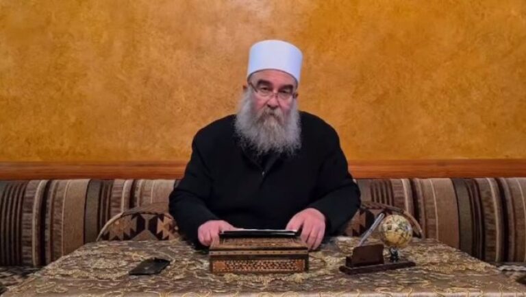 الشيخ حكمت الهجري لا توافق بيننا وبين حكومة دمشق وقواتنا مستعدة للقتال