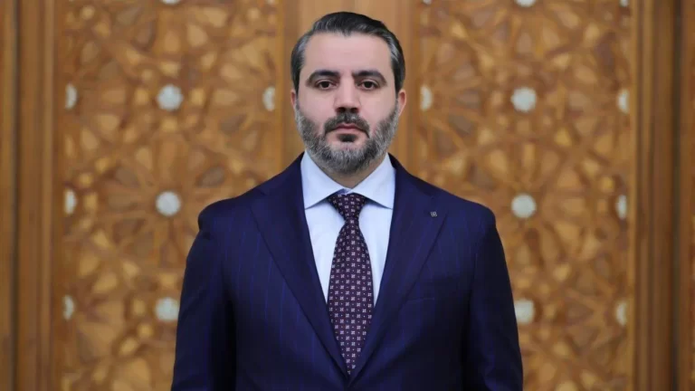 وزير الخارجية السوري يعلن بدء إعادة هيكلة السفارات والبعثات الدبلوماسية