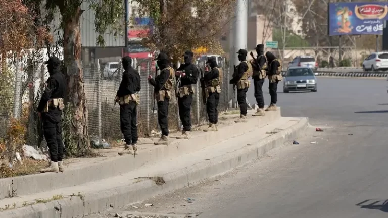 القوات الأمنية تفرض سيطرتها.. انتهاء العملية في صحنايا