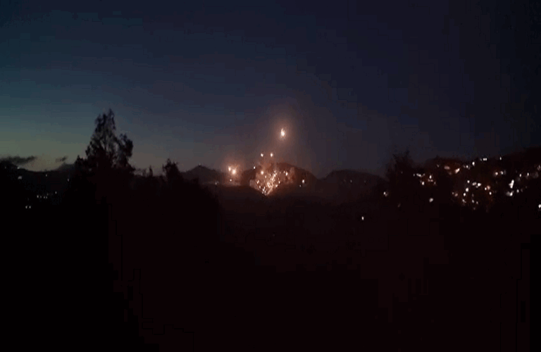 سلاح الجو الإسرائيلي يهاجم بنى تحتية لحزب الله في عدة مناطق جنوب لبنان