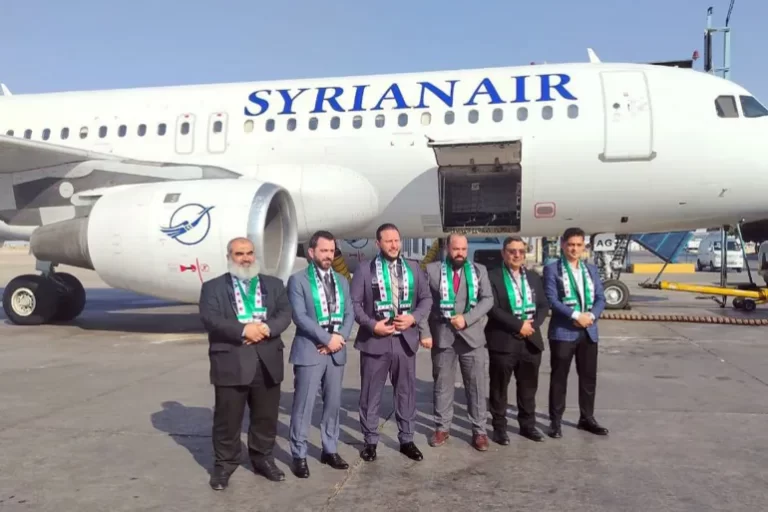 أول طائرة للخطوط السورية تهبط في إسطنبول منذ 12 عاماً