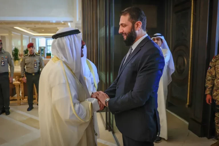 الشرع يصل الكويت في تاسع زيارة خارجية