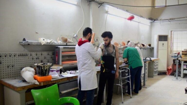 وزارة الصحة تعلن عن برامج تأهيل لأكثر من 2500 جريح حرب ومبتور في سوريا
