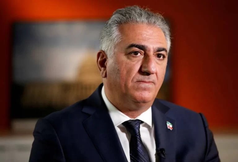 نجل شاه إيران السابق يحث قوات الأمن على «الوقوف مع الشعب»